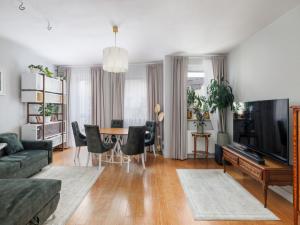 Jabłonna, Marmurowa