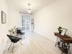 Warszawa, Praga-Południe Gocławek, Grochowska